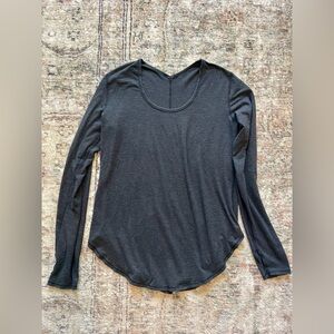 Lululemon Charcoal Grey Long Sleeve Top Size Small